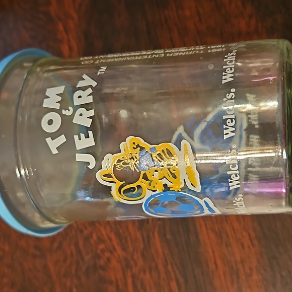Welch's Tom and Jerry glass - Picture 2 of 3
